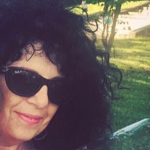 Meet your Posher, Anna - Picture 1 of 1